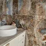 Apartament Nuci's Place - The Signature Collection
