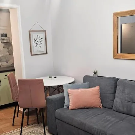 Nuci's Place - The Signature Collection Apartment *