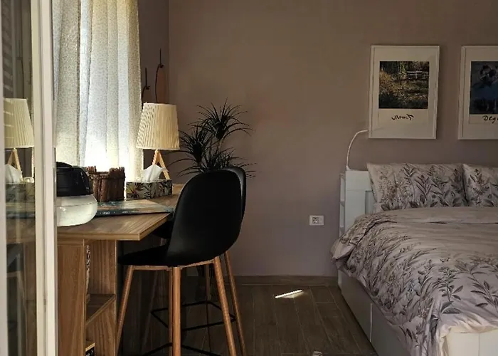 Nuci's Place - The Signature Collection Daire