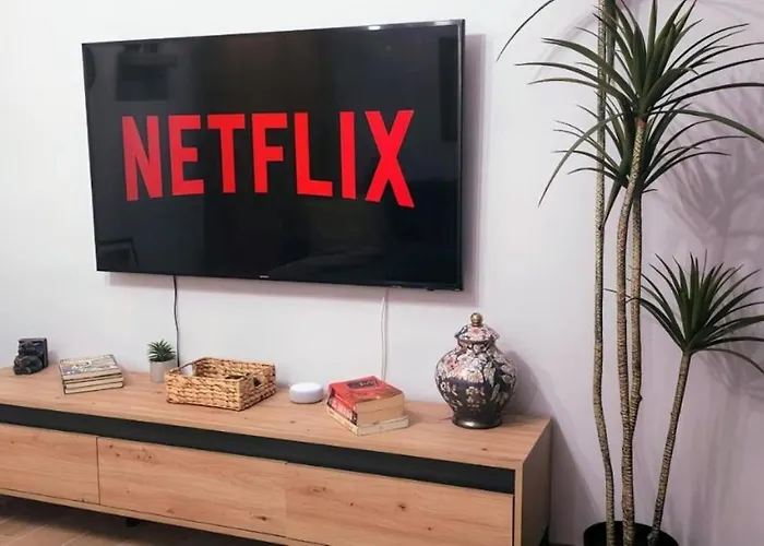 Daire Nuci's Place - The Signature Collection Tiran